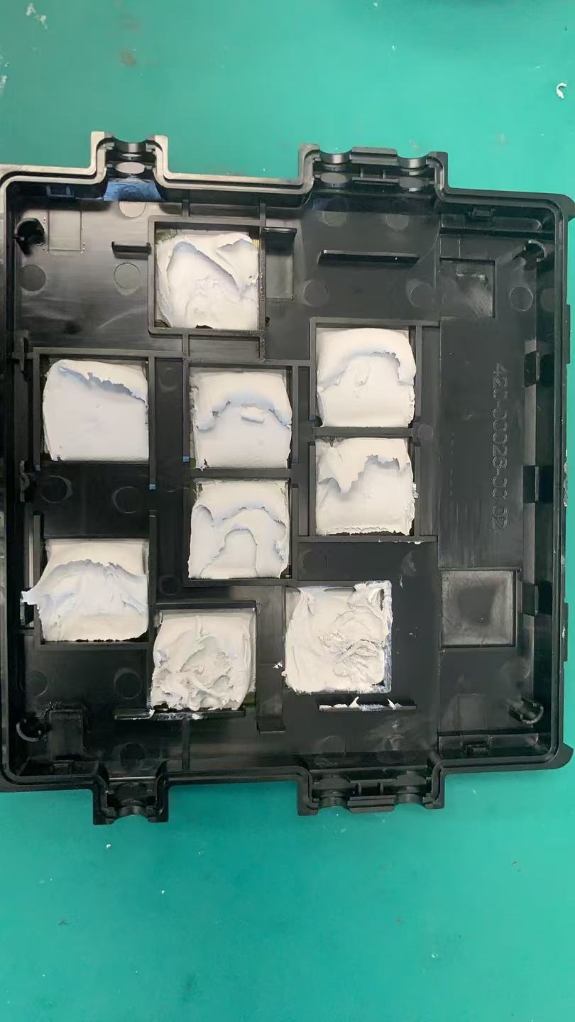 Thermal management inside PV optimizers