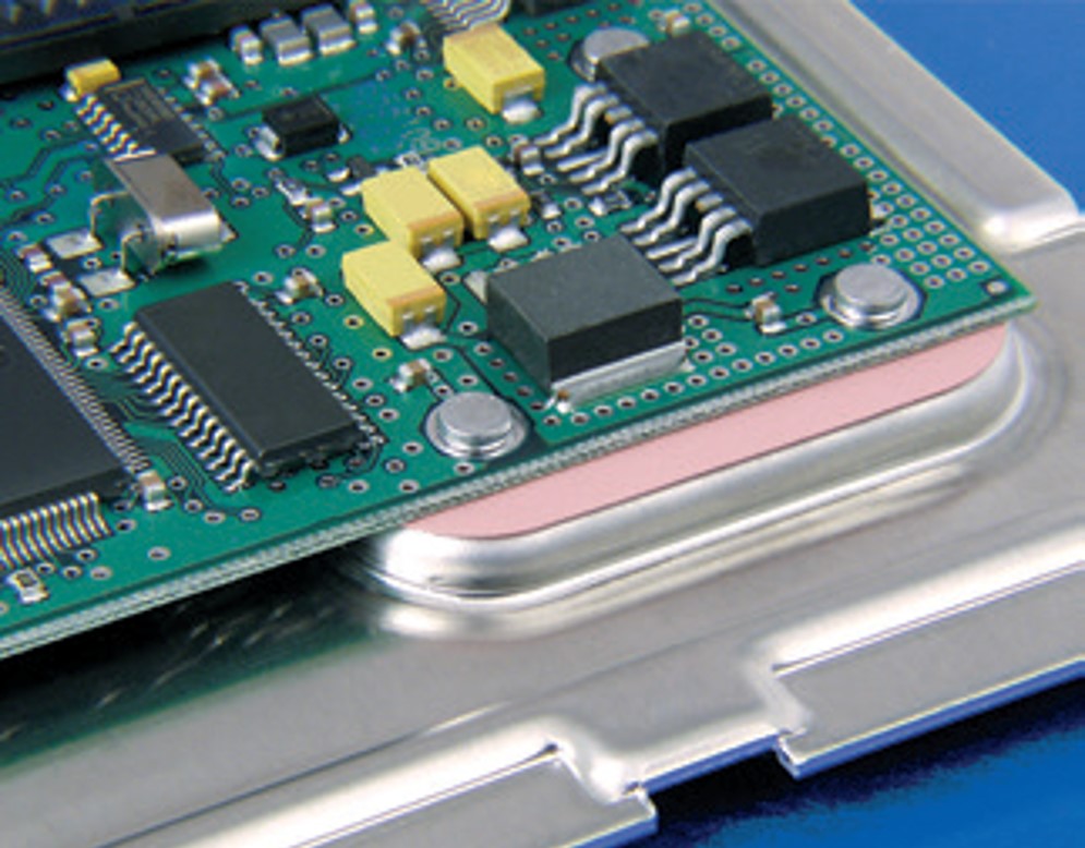 Insulated thermal mounting for IGBT and MOSFET power components inside inverters